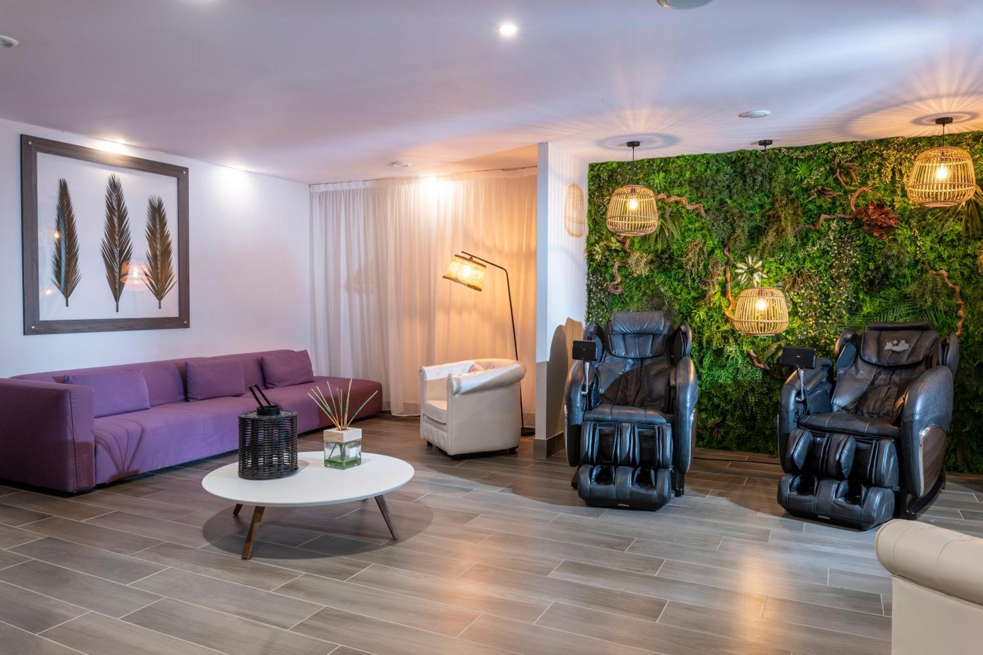 Hotel Kastel - Relais Thalasso & Spa 브노데 외부 사진