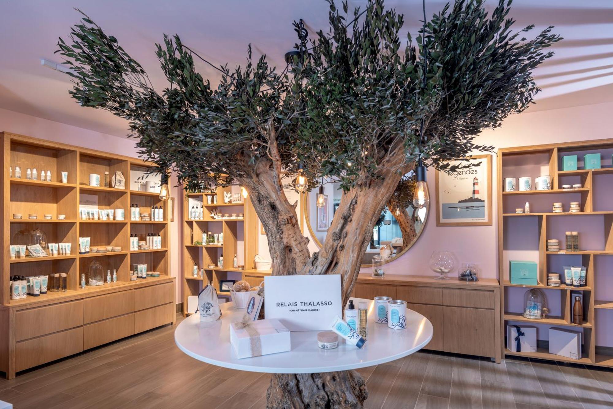 Hotel Kastel - Relais Thalasso & Spa 브노데 외부 사진