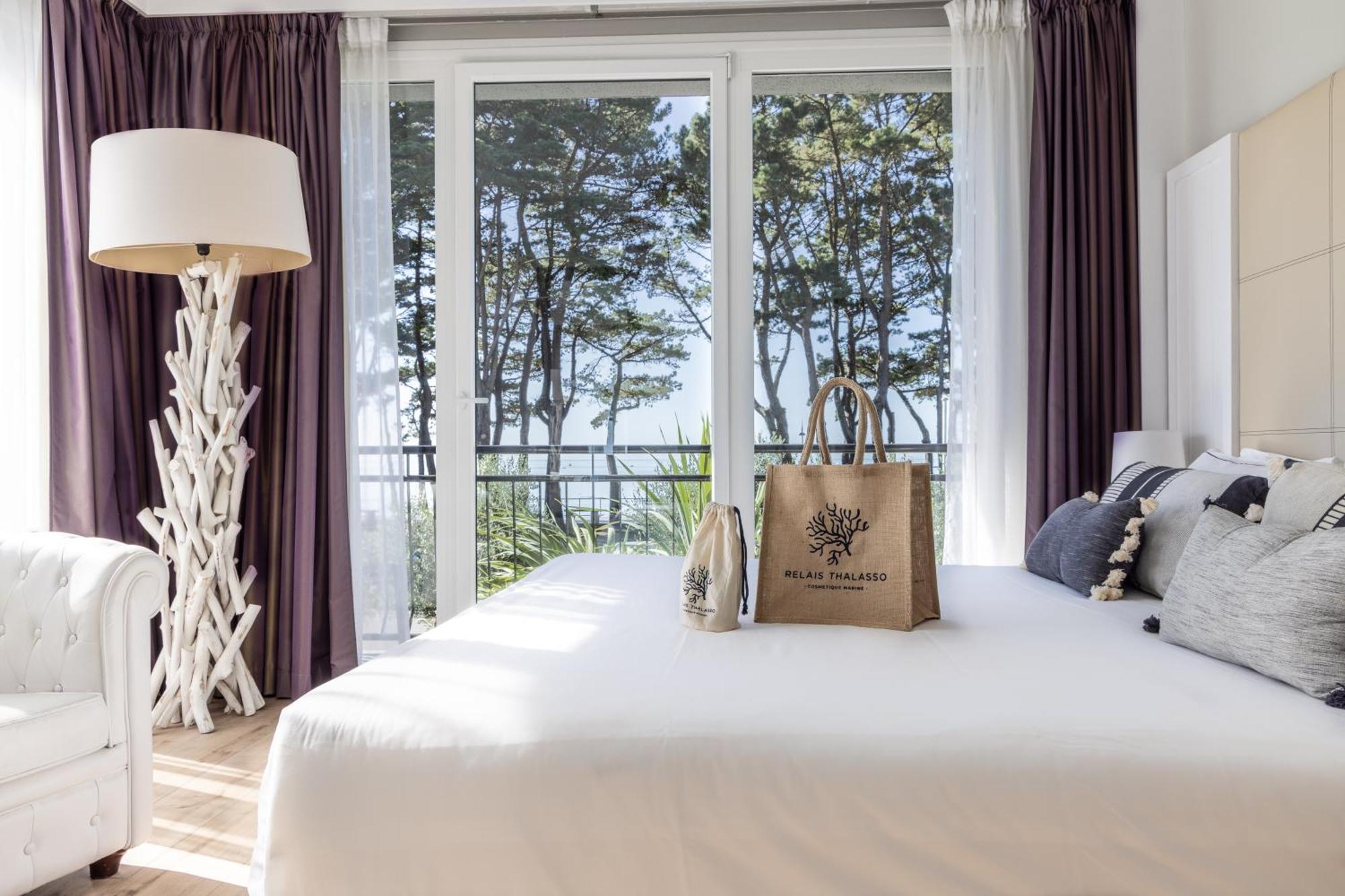 Hotel Kastel - Relais Thalasso & Spa 브노데 객실 사진