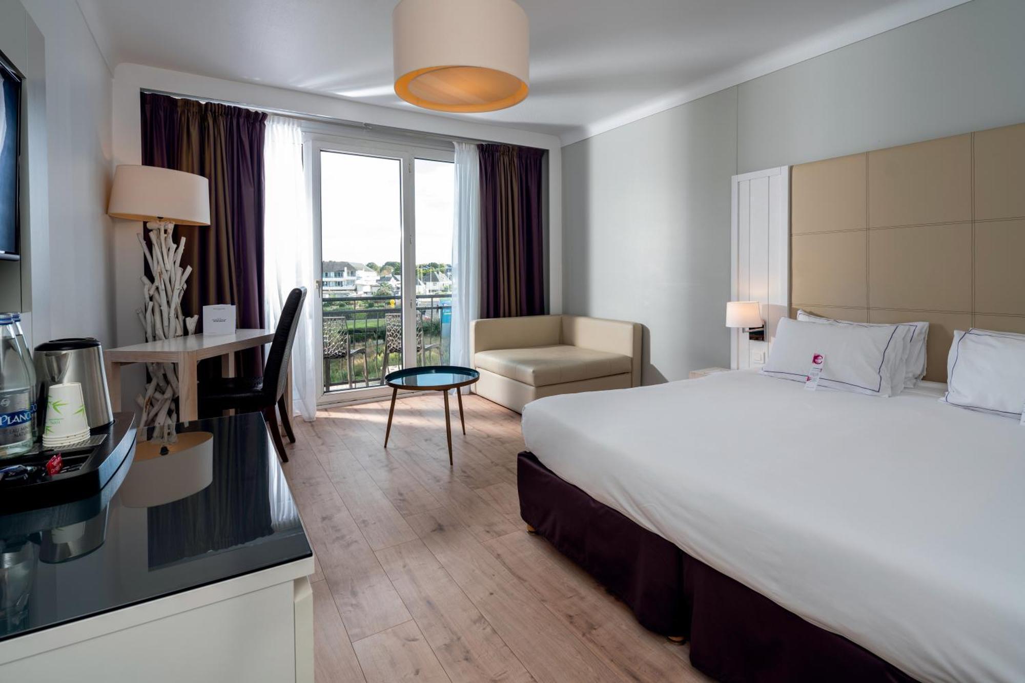 Hotel Kastel - Relais Thalasso & Spa 브노데 외부 사진